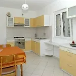شقة M&m برنا